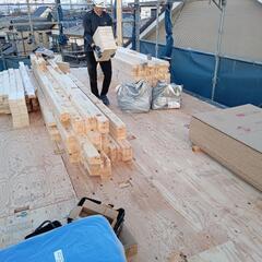 【高収入】建築資材の搬入、軽作業  短時間労働でがっつり稼げるのでプライベートも充実🕛未経験でも月収30万円以上🉑20代〜50代活躍中！の画像