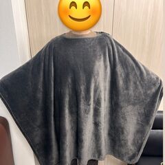 着る毛布　ポンチョ型