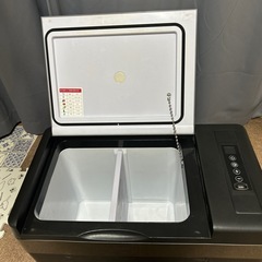 
車載冷蔵庫の画像