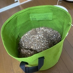 ガーデニング用　土と袋鉢大きめ