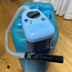 灯油缶 自動ポンプ付き   （取引中）の画像