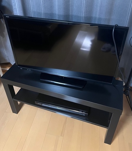 SHARP AQUOS 32型テレビ テレビ台　ブルーレイレコーダー