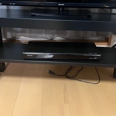 SHARP AQUOS 32型テレビ テレビ台　ブルーレイレコーダーの画像
