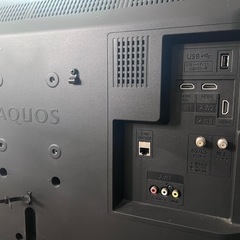 SHARP AQUOS 32型テレビ テレビ台　ブルーレイレコーダーの画像