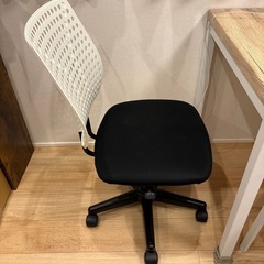 デスクチェア