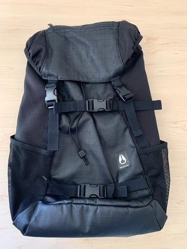 【配送可】【手渡し可】 NIXON リュックサック　バックパック　ニクソン　ランドロック　LANDLOCK スノーボード　スノボ　スケートボード　スケボー　通勤　通学　旅行　グランピング　キャンプ