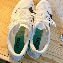 オン26.5陸上スパイクの画像