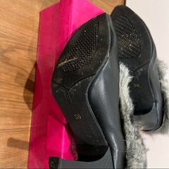 ファー付きショートブーツの画像