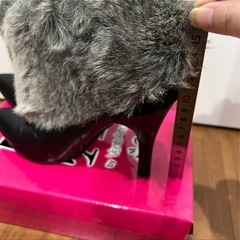 ファー付きショートブーツの画像
