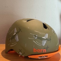 bernの人気ヘルメットの画像