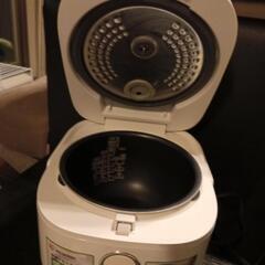 アイリスオーヤマ炊飯器の画像