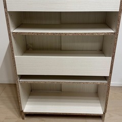 【1/24まで 美品】収納棚 扉付きの画像