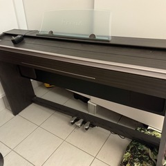 電子ピアノの画像