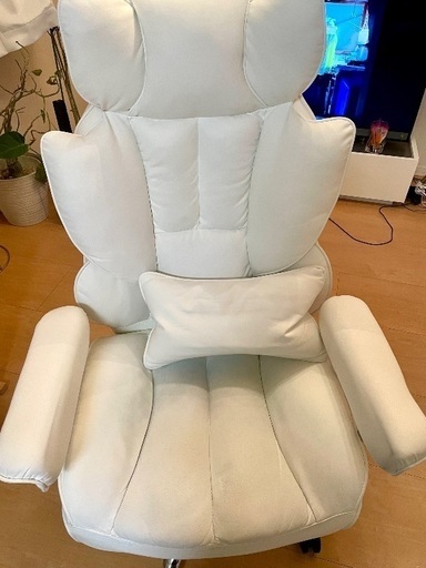 リクライニング付きオフィスチェア