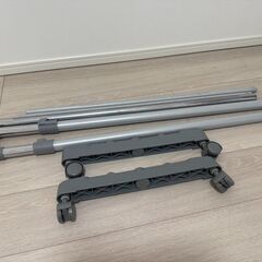ハンガーラックの画像
