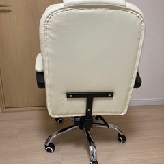 オフィスチェアの画像