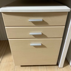 【商談成立】パソコンデスクまたは学習机の画像