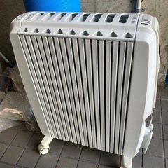 DeLonghi オイルラジエターヒーター 【ドラゴンデジタル】...