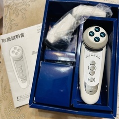 【定価18万/1月限定セール品】田中みな実　美顔器　ルーナノーバの画像