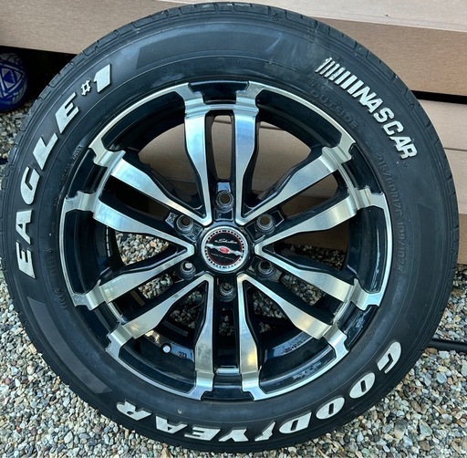 ハイエース　17インチ　サマータイヤ&ホイールセット