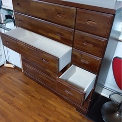 【無料！⭐︎お譲りします⭐︎】収納タンスの画像