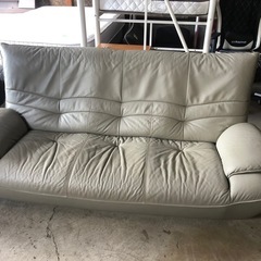 太子町太田倉庫✨アサヒ家具 本革3人掛けソファ グレー 190cm×80cm×高さ85cmの画像