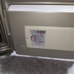 【⭐︎無料！お譲りします⭐︎】金庫(金属製)の画像