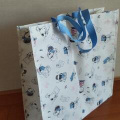 スヌーピー柄トートバッグの画像