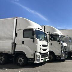 【日勤のみ・時給1700円～2125円】大型ドライバー
