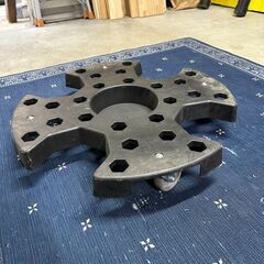 ☀️　タイヤキャリア　 キャスター付き 　アズーリプロデュース  ツールトレイ タイヤ収納 保管 耐荷重137kg 640×640×110の画像