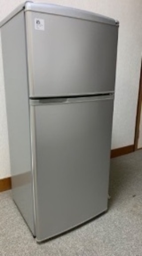 サンヨーの冷蔵庫です。