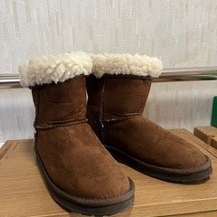 VANS茶色ムートンブーツ