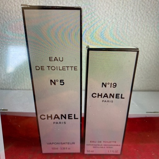 シャネル CHANEL 香水 ★ほぼ新品ワンプッシュのみ★ シャネル CHANEL 香水 オードトワレ N°５ 100ml. N°19