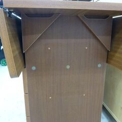 バタフライテーブルカウンターの画像