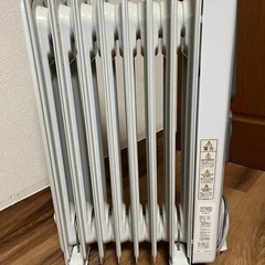 デロンギオイルヒーター　1200ワットの画像