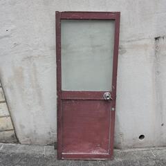 中古勝手口ドアの画像