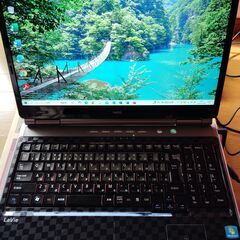 【決まりました】NEC LAVIE LL750/BS3EB Corei5/16型光沢ワイド/メモリ8G/SSD512G/ブルーレイ/Office/Win10最新更新済み