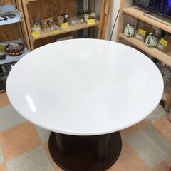 ダイニングセット2人用 白/茶 W(幅)92.0×D(奥行き)85.0×H(高さ)73.5cm ※クリーニング済みの画像