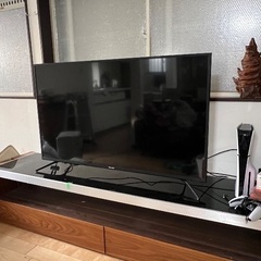大型液晶テレビ