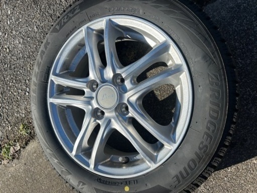 タイヤ　ブリヂストン　155/65R14 スタッドレス　14×41/2j 23年