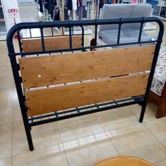 ★ジモティ割あり★  ベッドフレーム ブラック H110×D204×W120 クリーニング済み OJ7386の画像