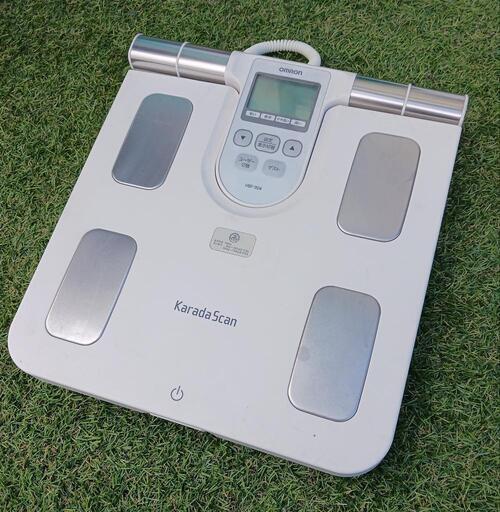 OMRON　オムロン　体重計　HBF-904