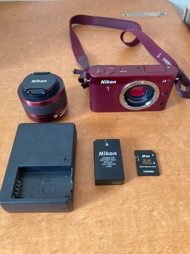 Nikon 1 J2 ボディ ミラーレス一眼カメラ 1 NIKKOR　10-30mm VR レンズ ワインレッド Amazon | Nikon ミラーレス一眼 Nikon 1 J2 ダブルズームキット1