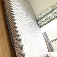 シングルベッド足付きの画像