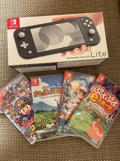 Nintendo Switch と 桃鉄のセット Nintendo Switch 赤/青本体 & 桃太郎