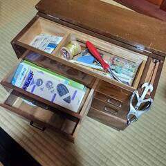 昭和レトロ　骨董　　裁縫箱の画像