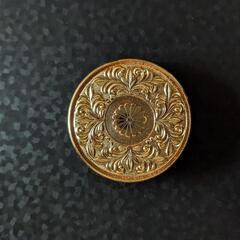 菊の御紋24KGP 朱肉入れ　ゴールドカラー 金メッキ 菊紋 菊花紋様