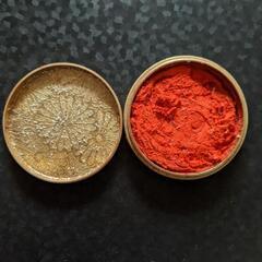 菊の御紋24KGP 朱肉入れ　ゴールドカラー 金メッキ 菊紋 菊花紋様の画像