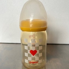 哺乳瓶
