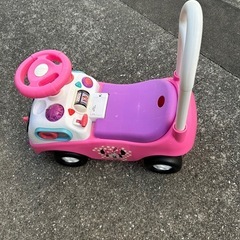乗用可能なおもちゃ。ミッキーマウスが可愛いです。女の子用。室内で...